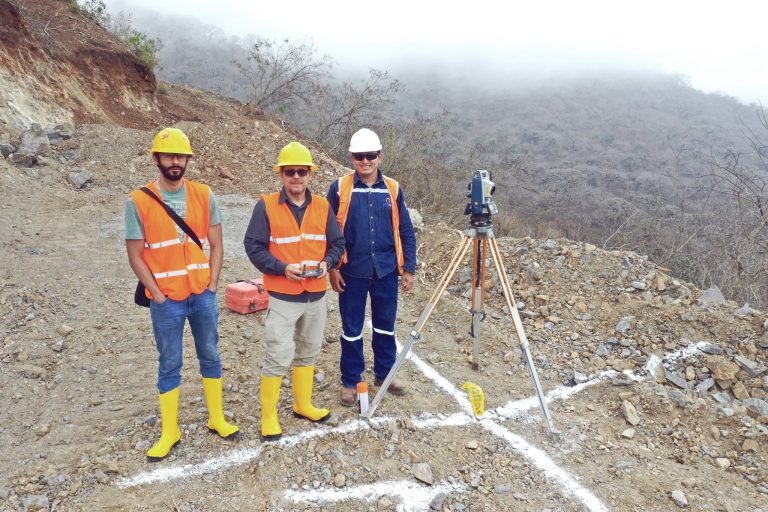 Servicios de topografía